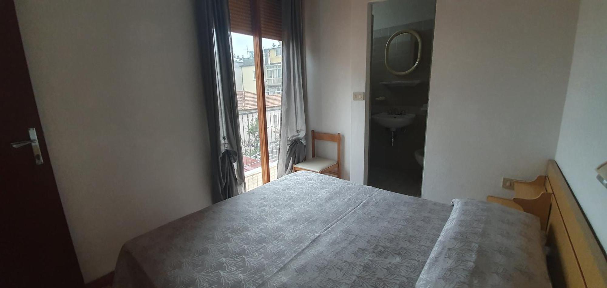 Hotel Eleonora Rimini Bagian luar foto